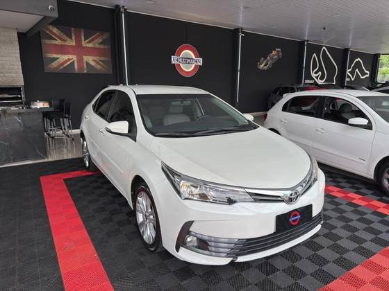 TOYOTA COROLLA 1.8 GLI 16V FLEX 4P AUTOMÁTICO TOYOTA COROLLA 1.8 GLI 16V FLEX 4P AUTOMÁTICO